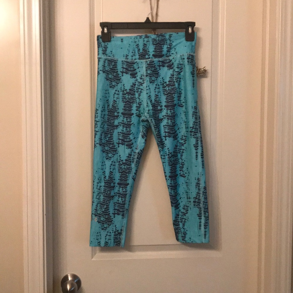 Under armour compression leggings